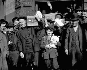 Workers collect groceries and supplies during the 1919 Seattle General Strike